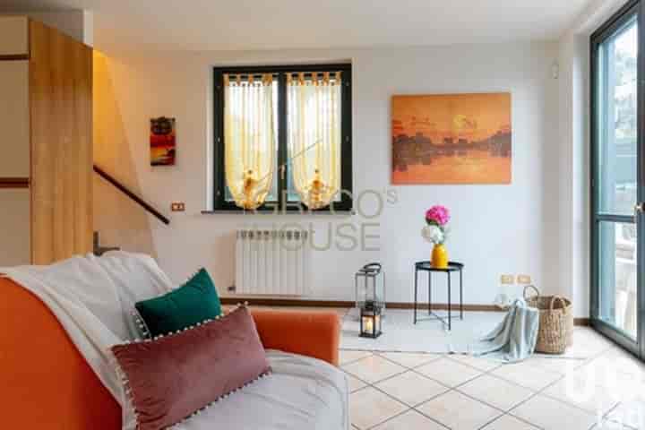 2 bedrooms apartment for sale in Varano Borghi, Italy