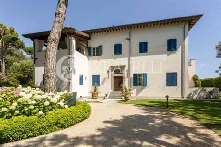 13 bedrooms house for sale in Massa, Italy