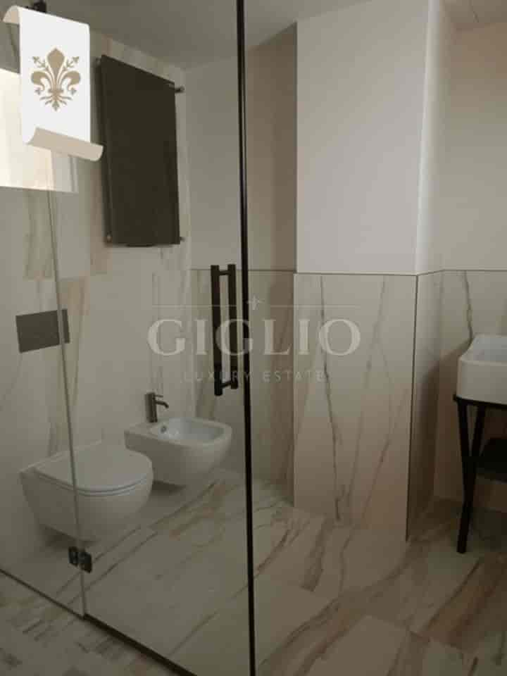 1 bedroom apartment for sale in Florence, Italy