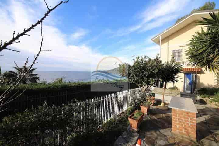 4 bedrooms house for sale in Ospedaletti, Italy