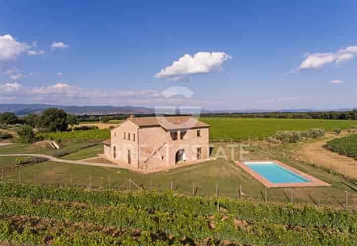 5 bedrooms house for sale in Cortona, Italy