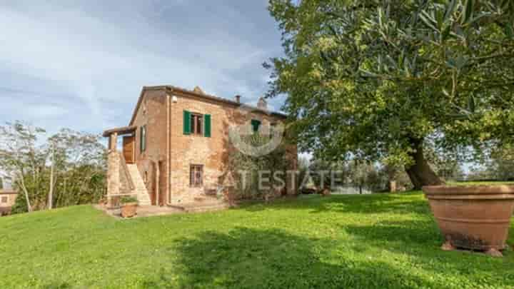 3 bedrooms house for sale in Castiglione del Lago, Italy