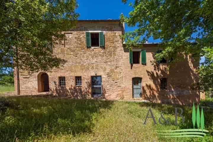 House for sale in Asciano, Italy