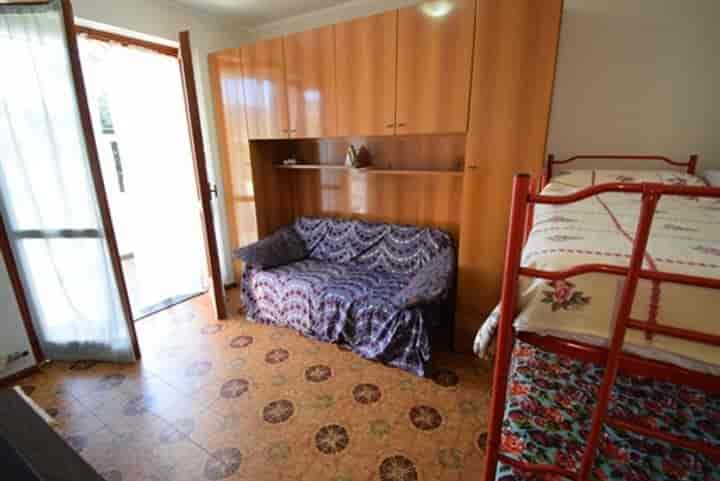 Apartment for sale in San Bartolomeo al Mare, Italy