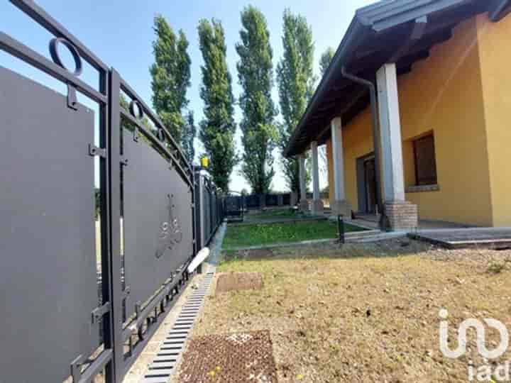 4 bedrooms house for sale in Bagnolo in Piano, Italy
