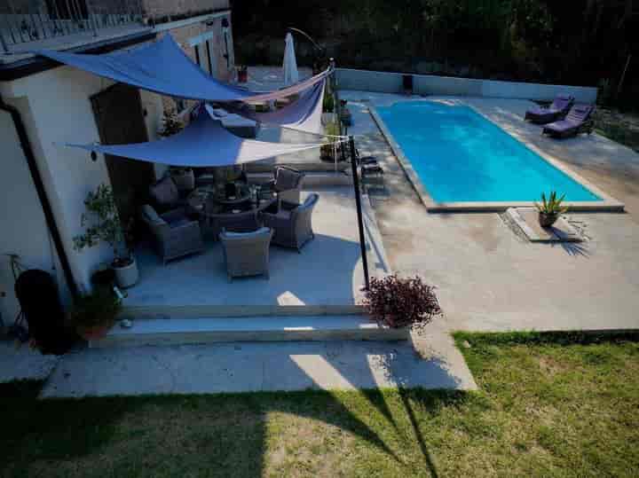 4 bedrooms house for sale in SantAngelo in Pontano, Italy