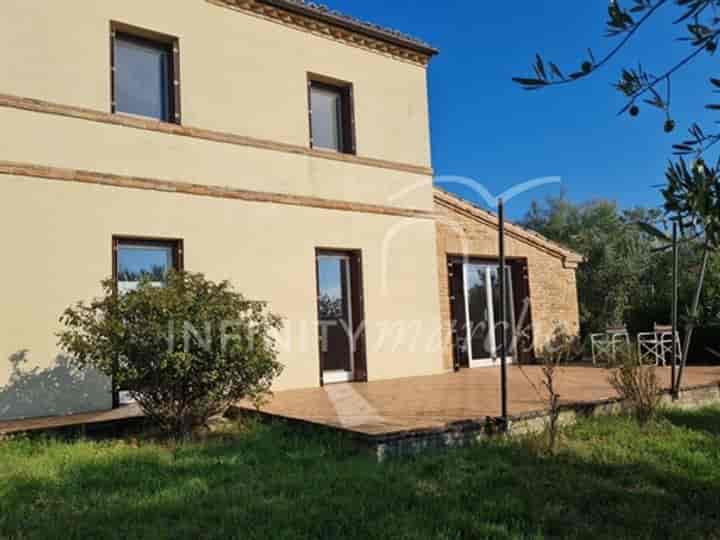 House for sale in Jesi, Italy