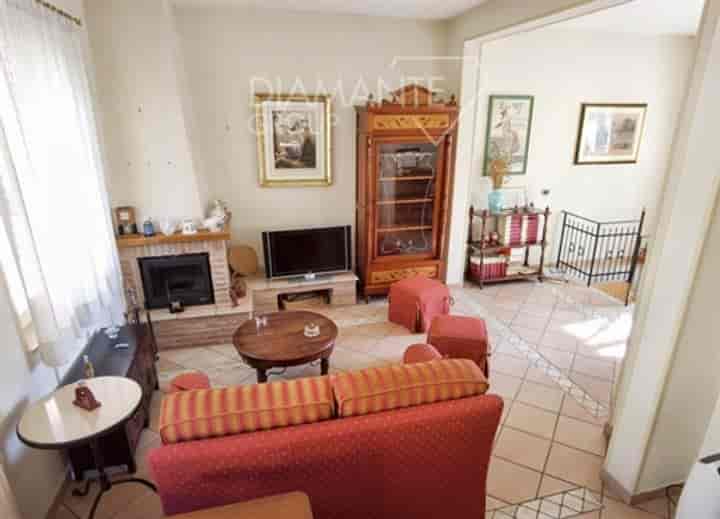 1 bedroom house for sale in Castiglione del Lago, Italy