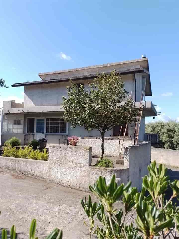 2 bedrooms house for sale in Vibo Valentia, Italy