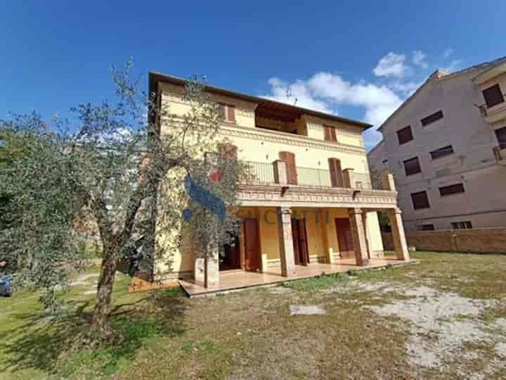 House for sale in Teramo, Italy