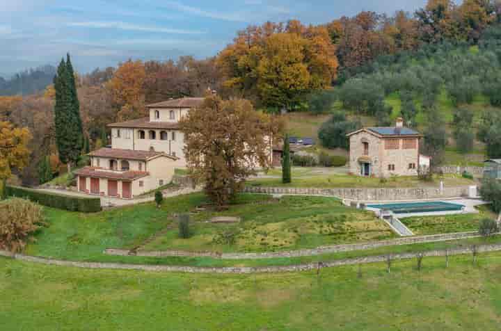 10 bedrooms house for sale in Castelfranco di Sopra, Italy