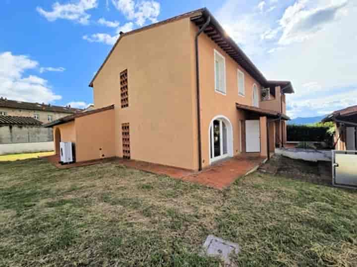 House for sale in Calcinaia, Italy