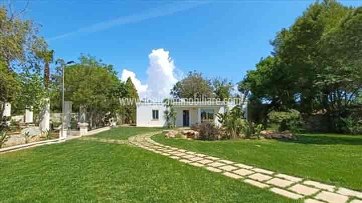 4 bedrooms house for sale in Ugento, Italy