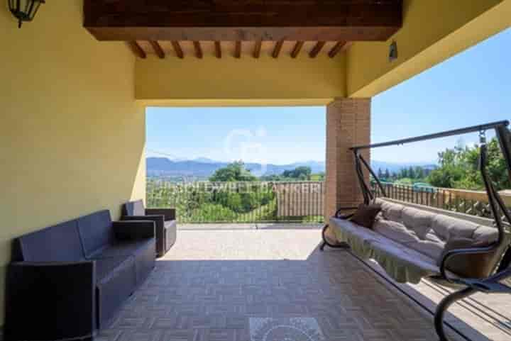 House for sale in Gubbio, Italy