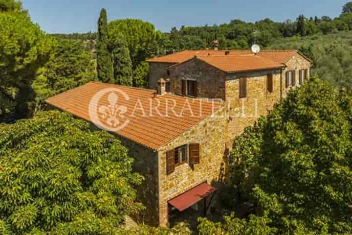 5 bedrooms house for sale in Trequanda, Italy