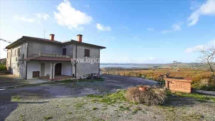 5 bedrooms house for sale in Castiglione del Lago, Italy