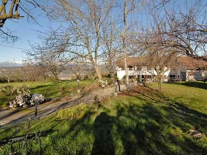 8 bedrooms house for sale in Clavesana, Italy