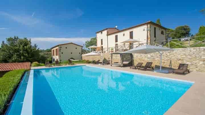 7 bedrooms house for sale in Palaia, Italy