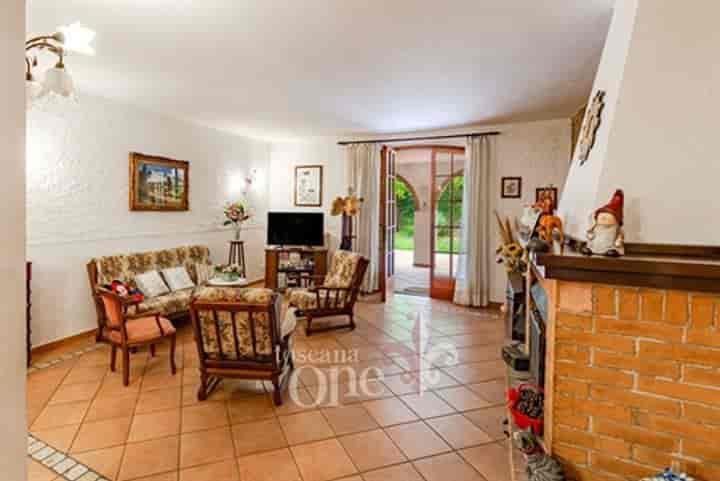 4 bedrooms house for sale in Lorenzana, Italy