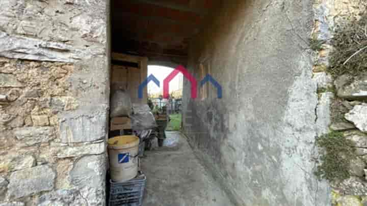 House for sale in Molazzana, Italy