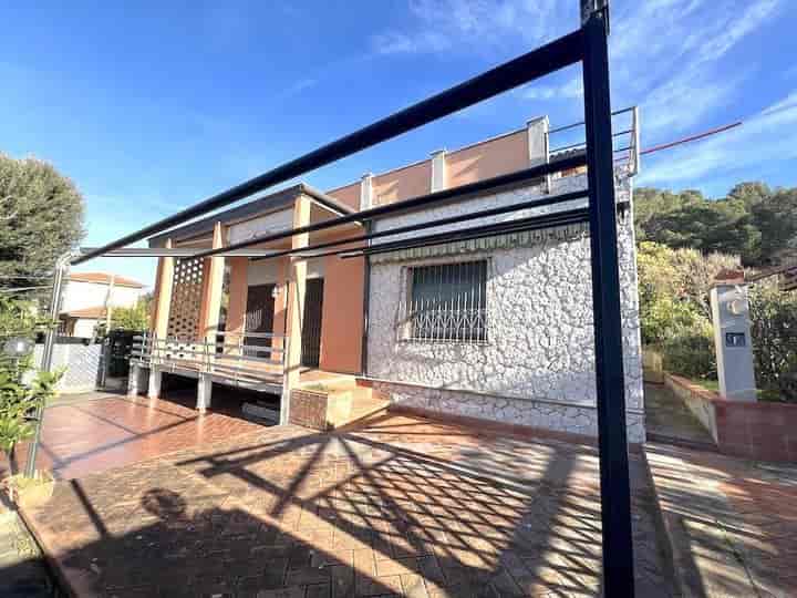 3 bedrooms house for sale in Livorno, Italy