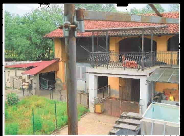 House for sale in Vigone, Italy