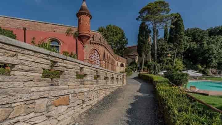 28 bedrooms other for sale in Pisa, Italy