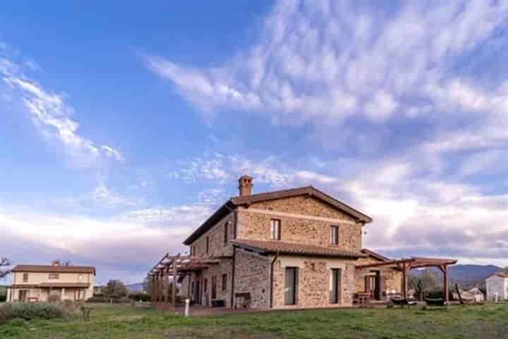 9 bedrooms house for sale in Scansano, Italy