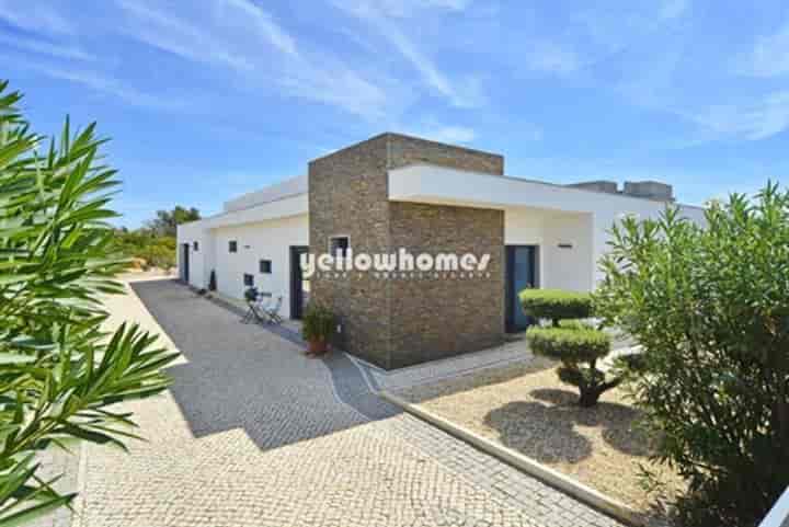 3 bedrooms house for sale in Moncarapacho e Fuseta, Portugal