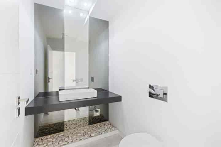 3 bedrooms house for sale in Rio De Mouro, Portugal