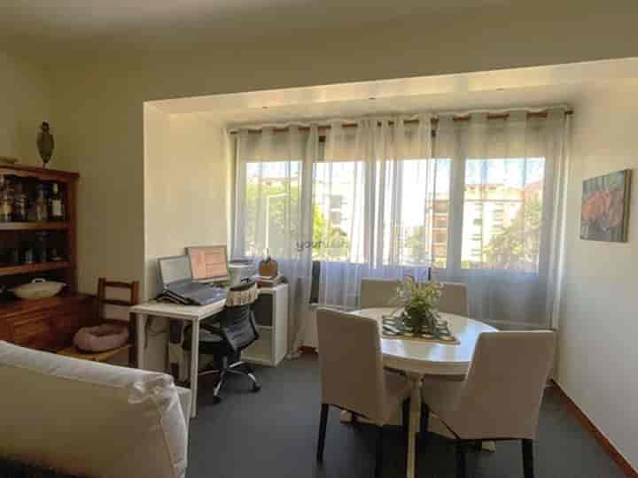 3 bedrooms apartment for sale in Alfragide, Portugal