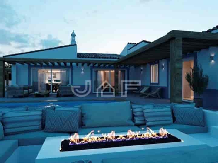 4 bedrooms house for sale in Quarteira, Portugal