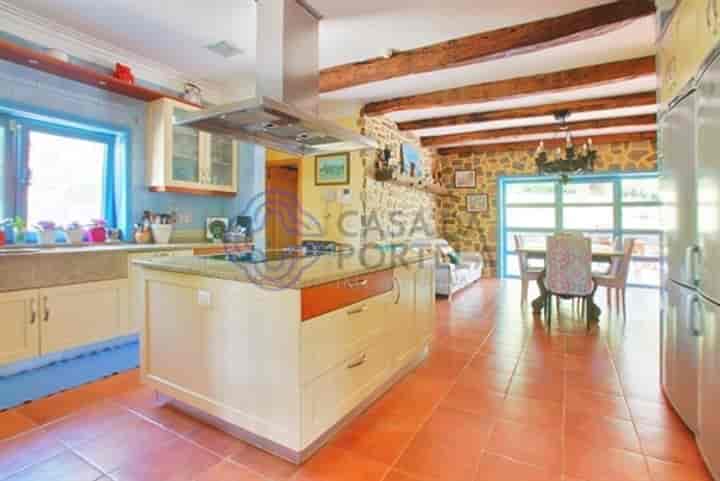 House for sale in Lemenhe, Portugal