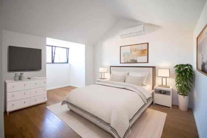 2 bedrooms house for sale in Avenidas Novas, Portugal