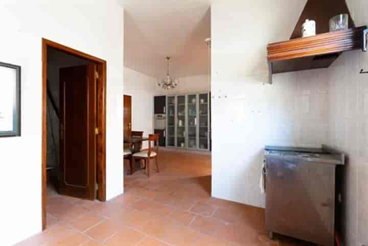 House for sale in Santo Antonio Da Serra, Portugal