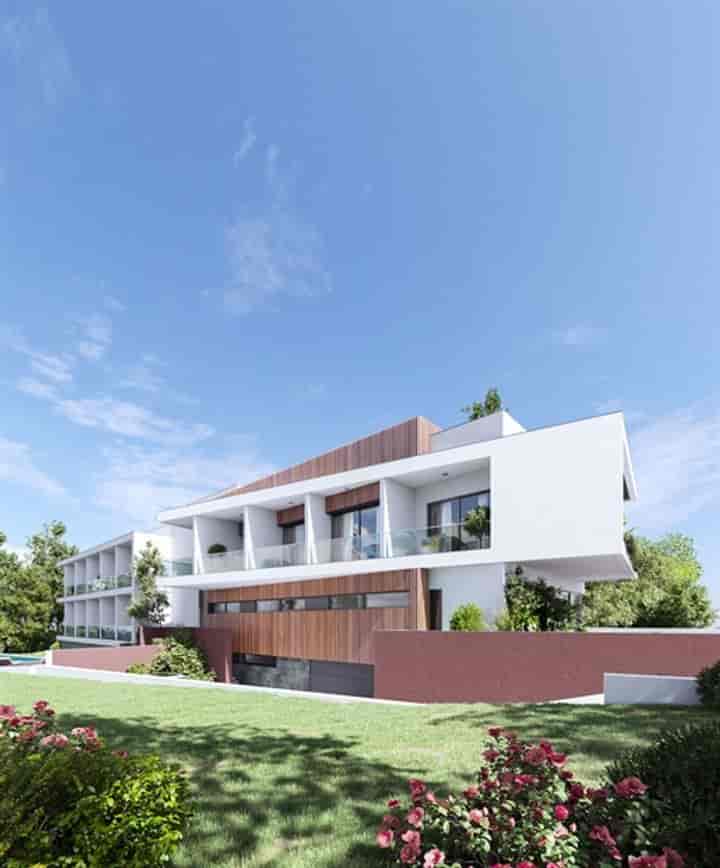 Building for sale in Albufeira (Olhos de Agua), Portugal