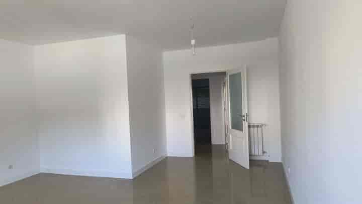 3 bedrooms apartment for sale in Sao Martinho do Bispo e de Ribeira de Frades, Portugal