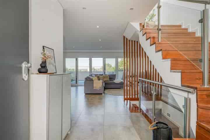 4 bedrooms house for sale in Sao Domingos De Rana, Portugal