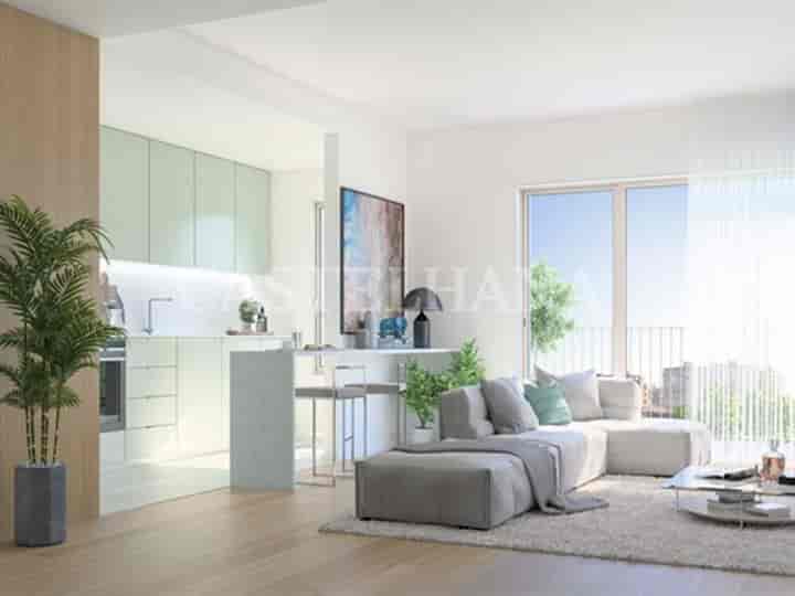 4 bedrooms apartment for sale in Campanha, Portugal