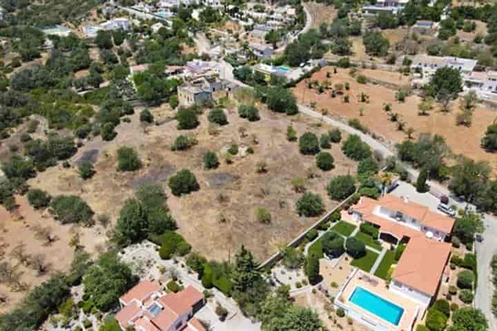 Building for sale in Santa Barbara De Nexe, Portugal