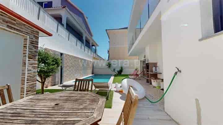 4 bedrooms house for sale in Charneca De Caparica, Portugal