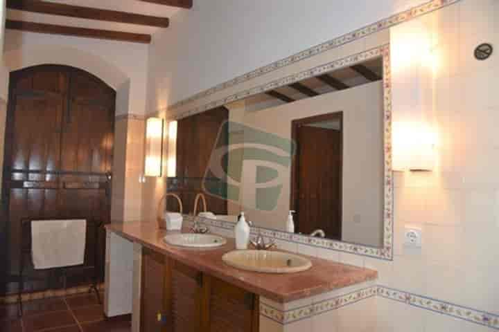 1 bedroom house for sale in Vila Cha De Ourique, Portugal