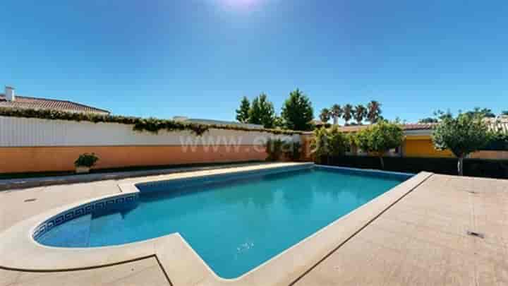 5 bedrooms house for sale in Corroios, Portugal