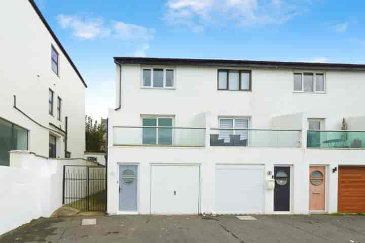 3 bedrooms house for sale in Folkestone, United Kingdom