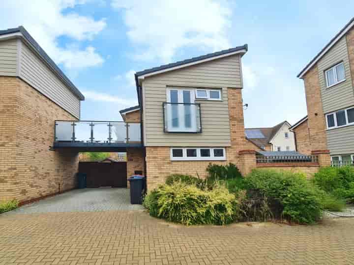 1 bedroom house for sale in Milton Keynes, United Kingdom