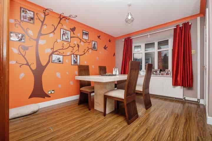 5 bedrooms house for sale in West Bromwich, United Kingdom