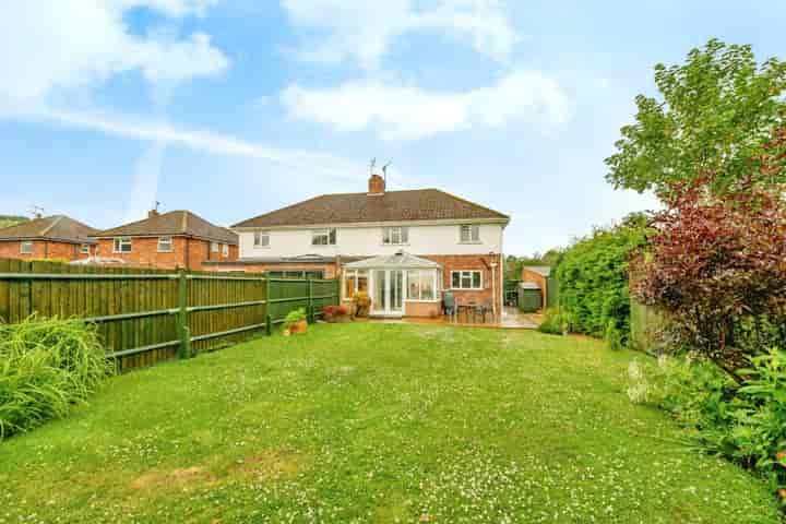 3 bedrooms house for sale in Horley, United Kingdom