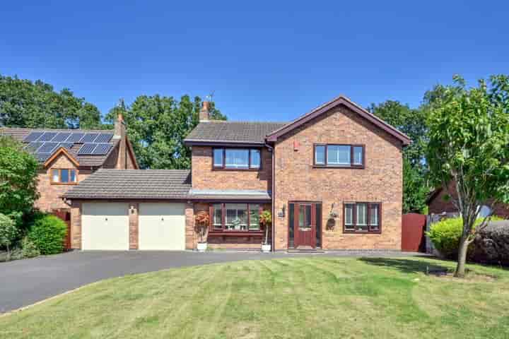 4 bedrooms house for sale in Stone, United Kingdom