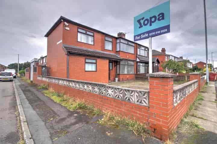 4 bedrooms house for sale in Bolton, United Kingdom