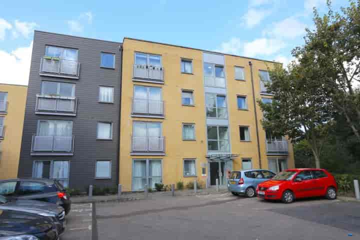 1 bedroom apartment for sale in London, United Kingdom